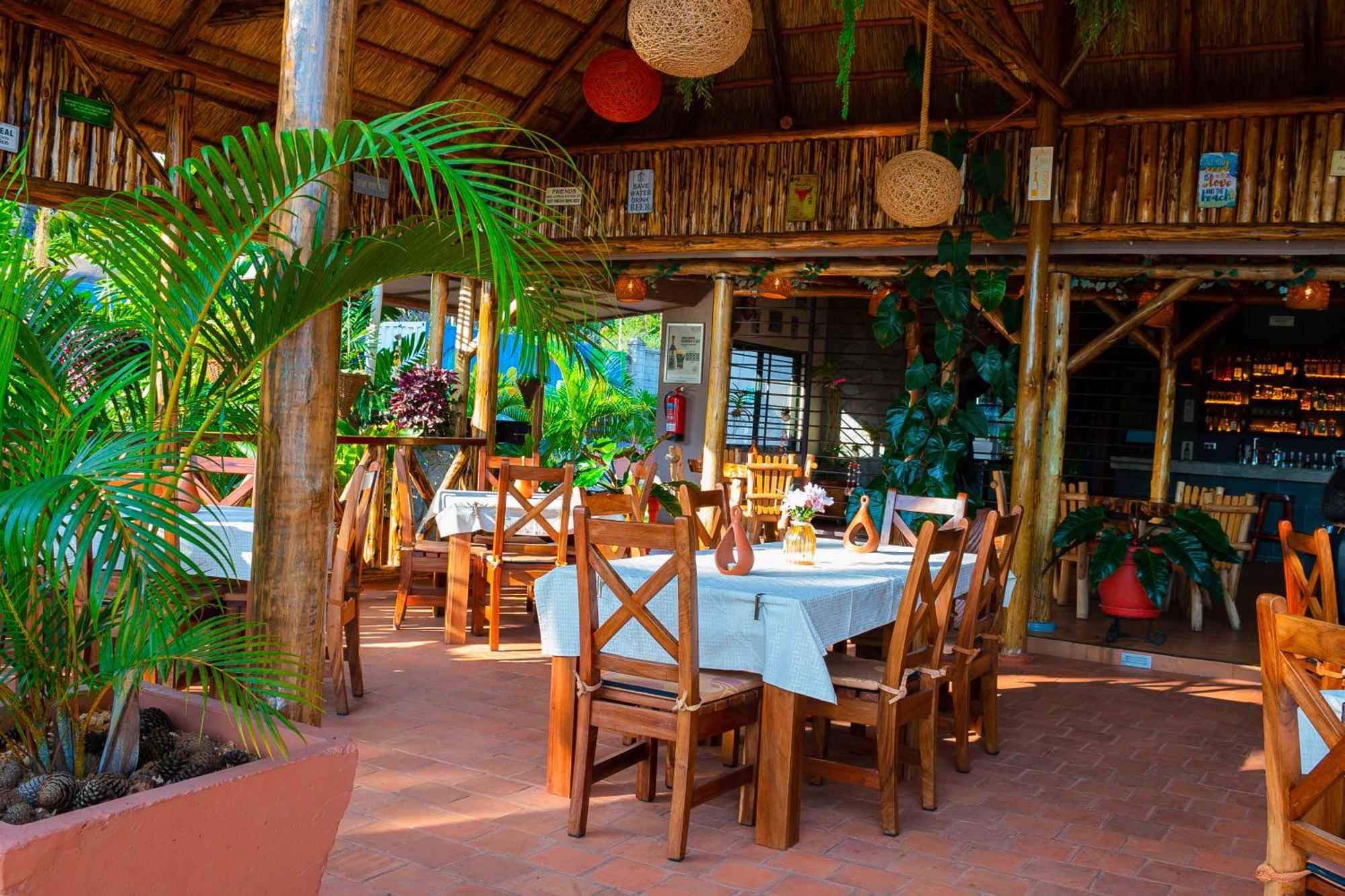 The Lakeside Entebbe Extérieur photo
