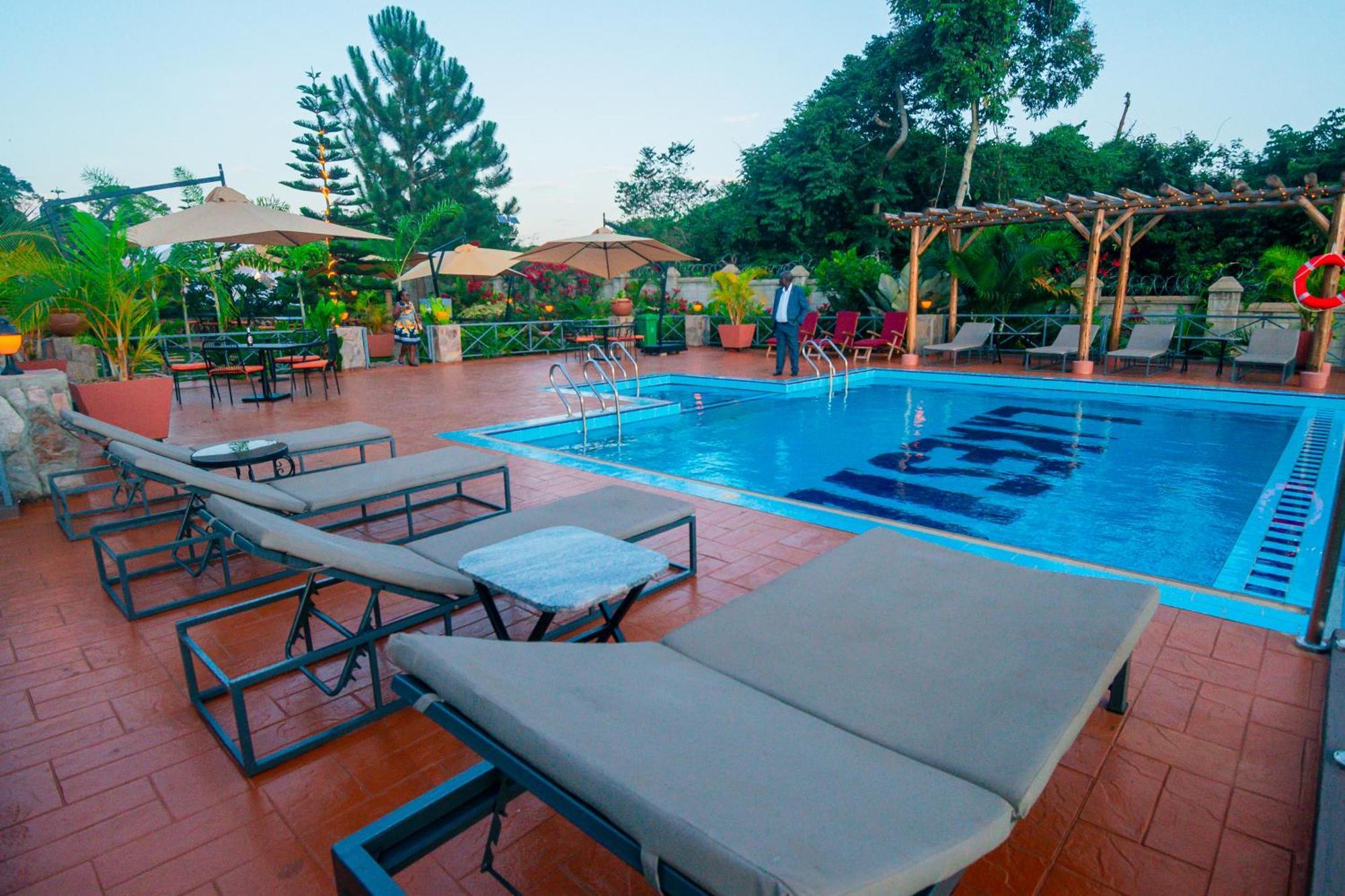 The Lakeside Entebbe Extérieur photo